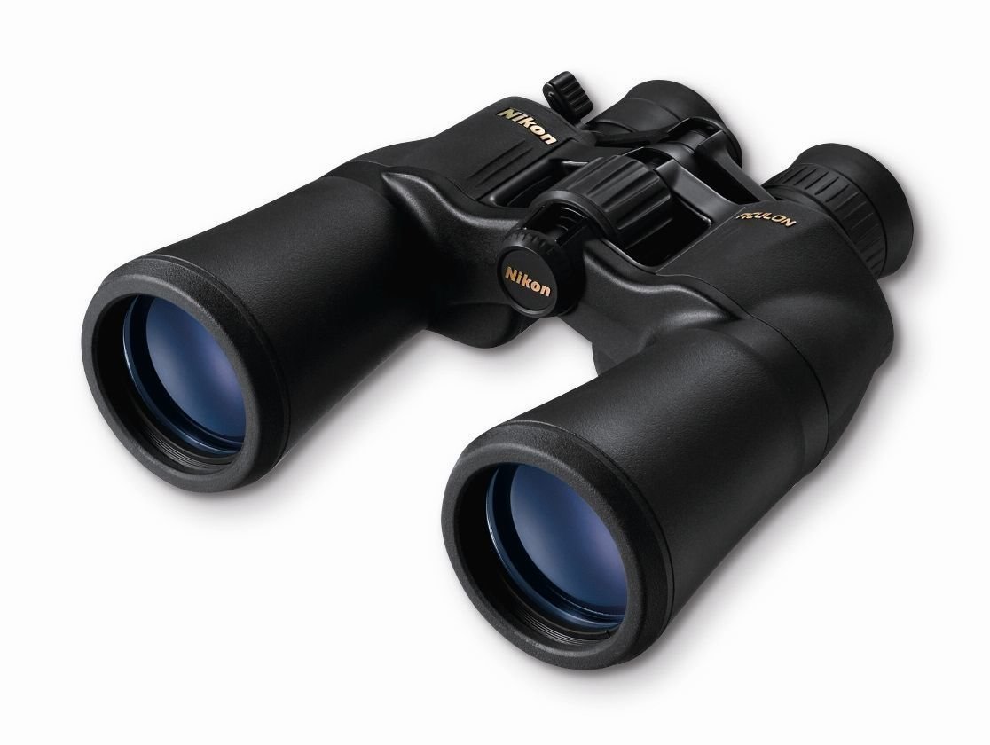 Nikon Aculon A211 10-22x50 Dalekohled